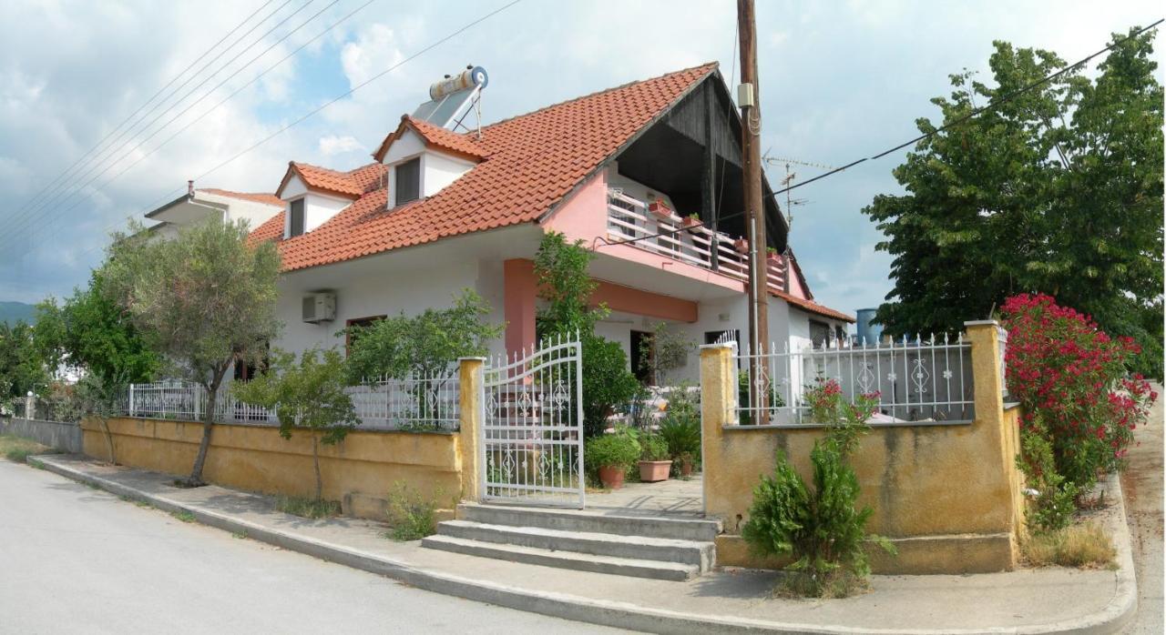 Villa Magda Nea Vrasna Exterior foto
